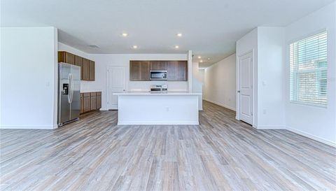 32463 WEATHERED OAK DRIVE