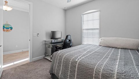 4512 CRESTPOINT Wy