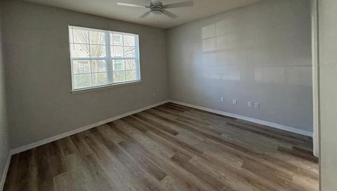 3478 Westchester Square