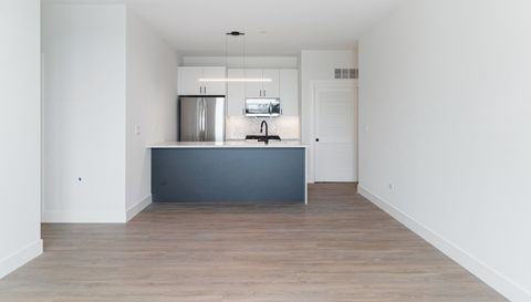 3140 N Clybourn Avenue