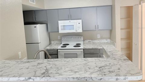 2214 GRAND CAYMAN COURT