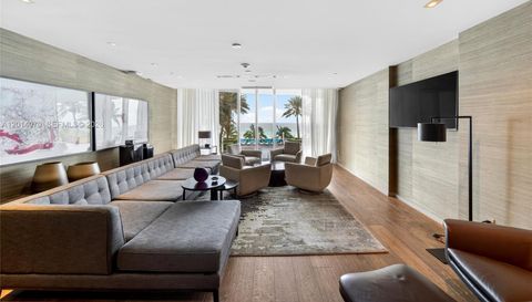 2711 N Ocean Dr