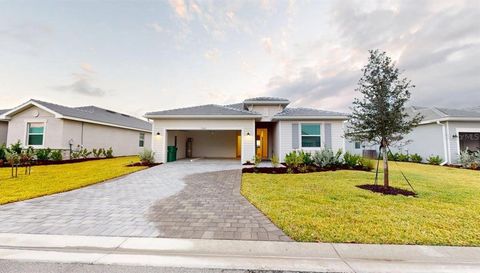 7949 LAKES EDGE LANE