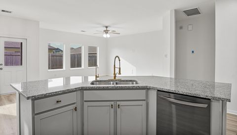 10511 Kings River Dr