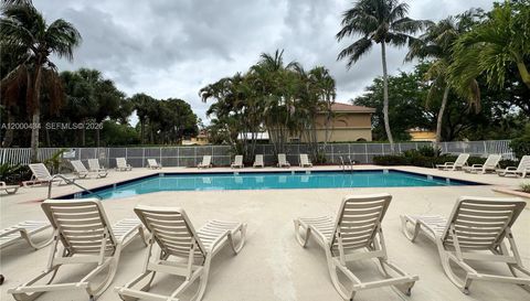 435 Rainbow Springs Ter