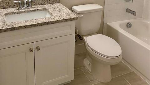 3126 W AZEELE STREET