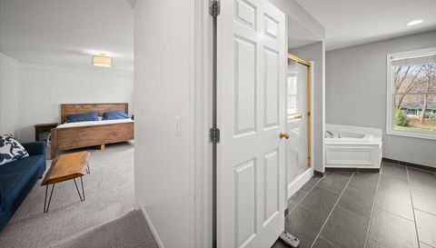 4299 Orchard Creek Dr SE