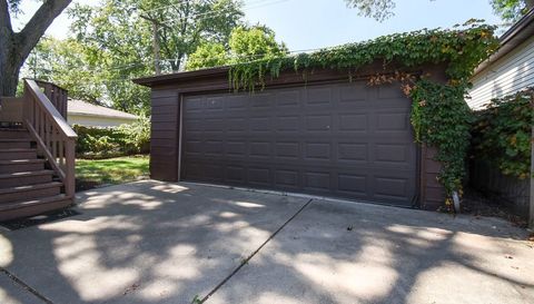 736 S Ashland Avenue