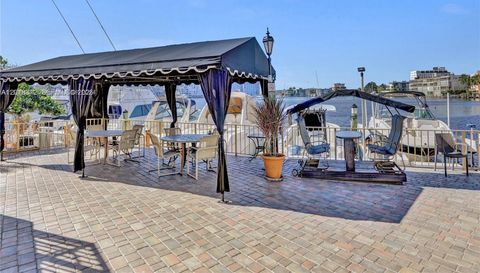 100 Golden Isles Dr