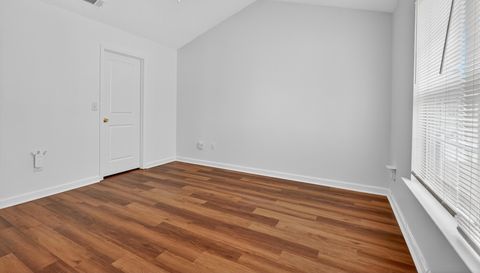 109 Darby's Crossing Ct