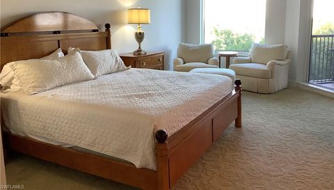 7575 Pelican Bay Blvd