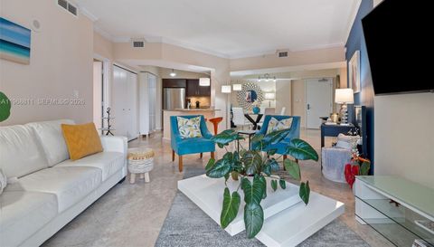 19900 W Country Club Dr