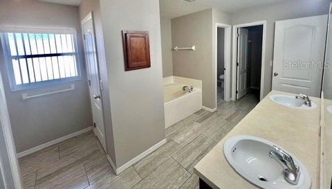 1003 Chisholm Estates