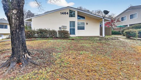 1464 A NE PINE LOG RD