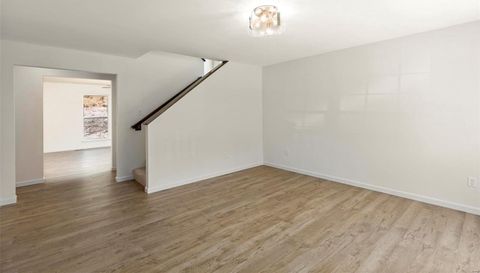 304 Winding Bluffs Court