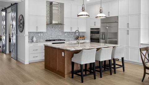 8871 New River Falls Rd