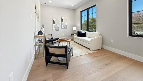 1326 W NEW HAMPSHIRE STREET