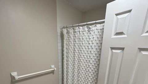 7625 Edinborough Way