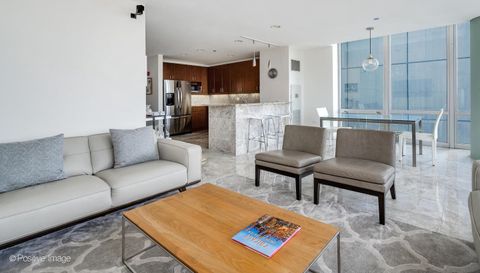 737 W Washington Boulevard