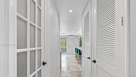 6124 Paradise Point Dr