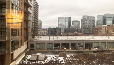 40 E 9th Street