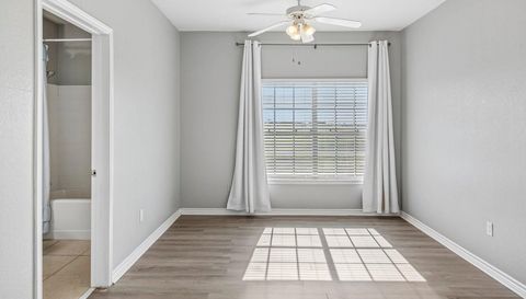 4333 Bayside Village Dr Apt 322