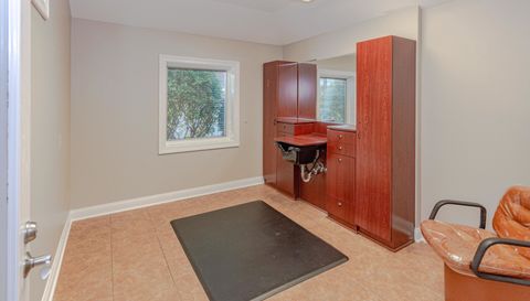 127 S Sacramento Street