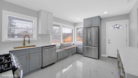 2N356 Prairie Avenue