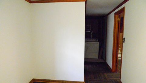 302 Mountain Gap Rd SE