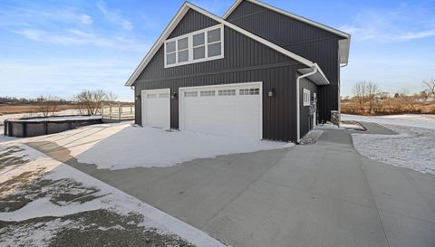 6810 231st Street W