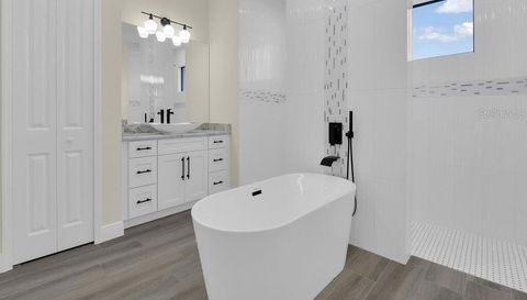 144 SW 28TH STREET