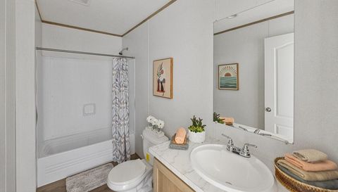 101 Blades Village Dr