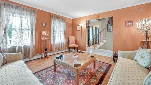 2 Whitman Pl