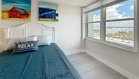 400 ISLAND WAY