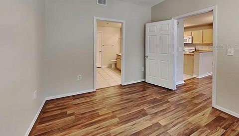 1101 VINTAGE VILLAGE LANE