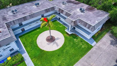 10249 N Military Trl