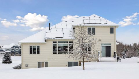 2728 Headland Court SW