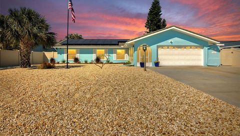 1015 SPINDLE PALM WAY