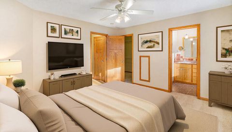 912 Aurora Circle