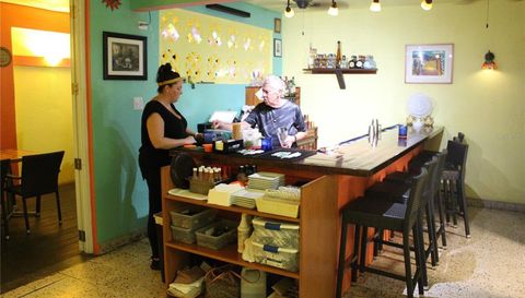 17 Calle Carlos Lebrun