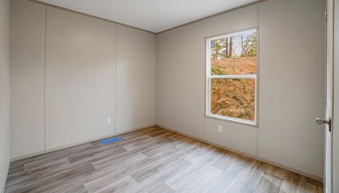 313 Wilkerson Road SW