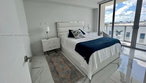 9521 E Bay Harbor Dr