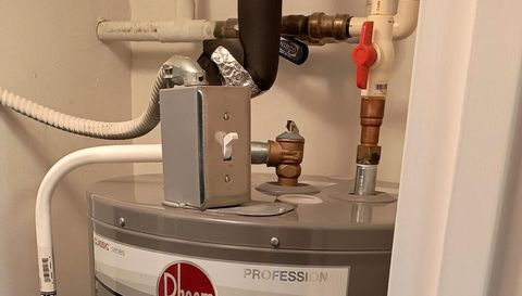 1719 NW 23rd Ave #4a