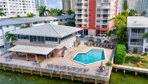 3161 S Ocean Dr