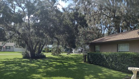 2301 NE 32nd Pl
