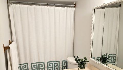 2425 Presidential Way APT 1905