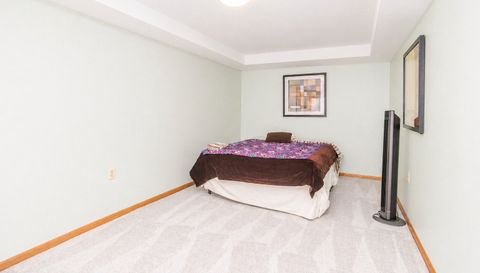 1368 Hunter Circle