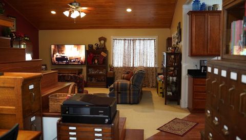 25065 Rock Springs Hollow Rd