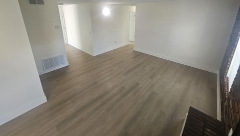 372 Imperial Dr