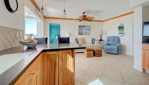 1255 Tarpon Center Dr